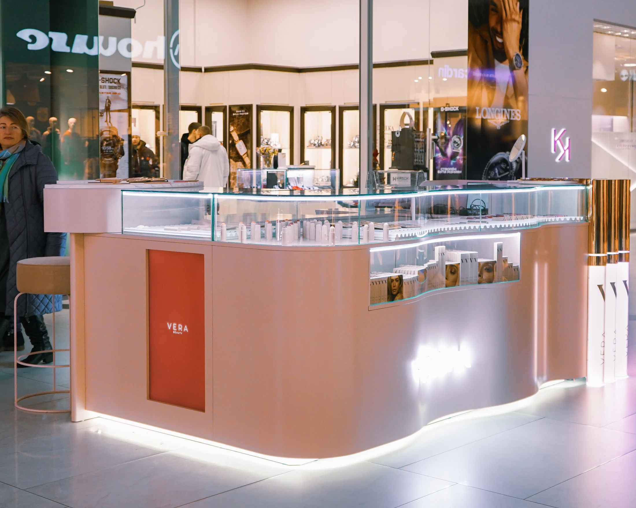 Vera Beauty pop-up store built in a shopping mall